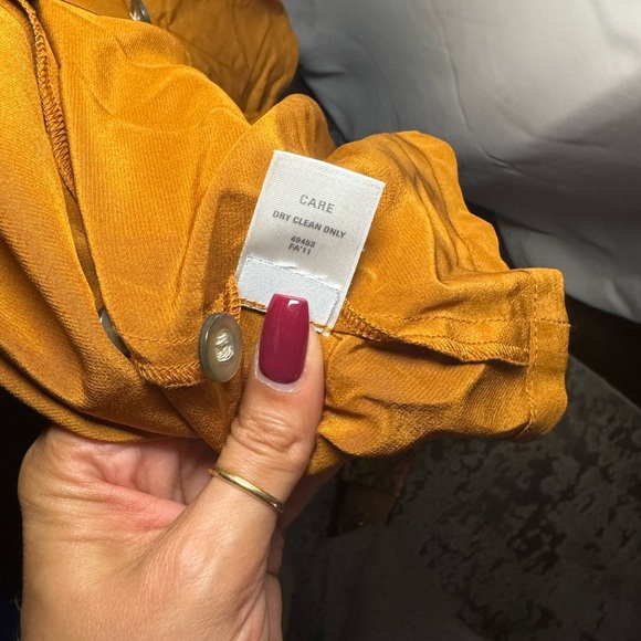 BROADWAY AND BROOME SAFARI DRESS 100% silk - Picture 7 of 8